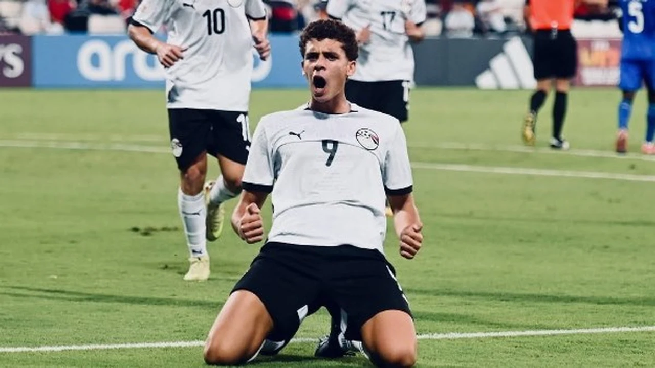 تطورات مثيرة.. صفقة انتقال حمزة عبد الكريم من الأهلي تتقدم